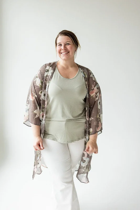 Glamorous Evening Wear FLOWY FLORAL KIMONO IN GREY
