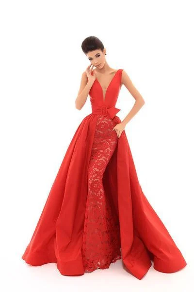 End Of Season Clearance Tarik Ediz - Plunging V-Neck Gown with Detachable Overskirt 50468 - 1 pc Red In Size 6 Available