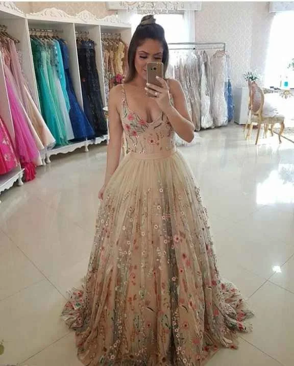 Trendsetter's Closet Lovely V-Neck Straps Sleeveless Long Floral Prom Dresses