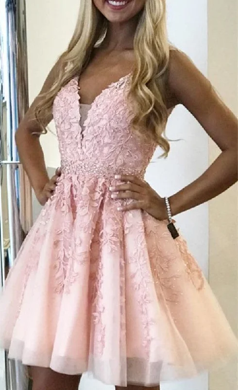 Stylish Savings Women V-Neck Prom Dresses Short Cocktail Gowns Girls Lace Homecoming Dresses Short Graduation Dress YHD117
