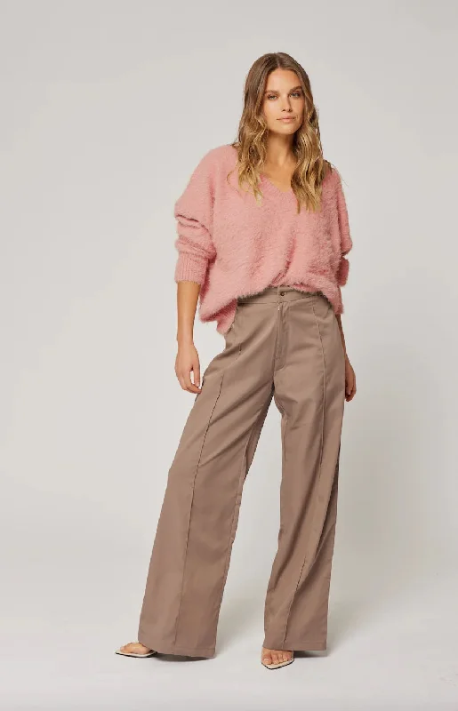 Versatile Wardrobe Essentials Cartel & Willow Emmie Sweater