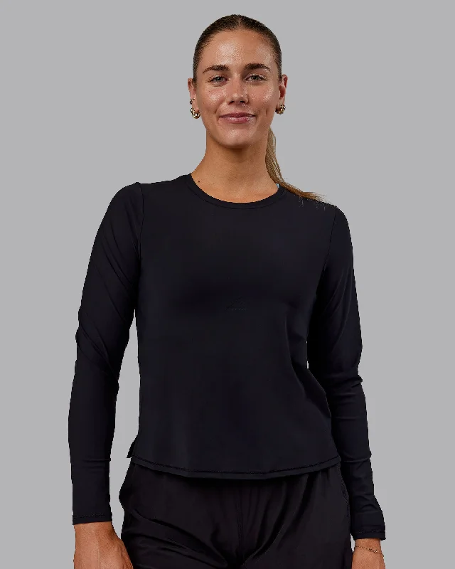 Chic & Cozy Apparel Cadence Long Sleeve Tee - Black