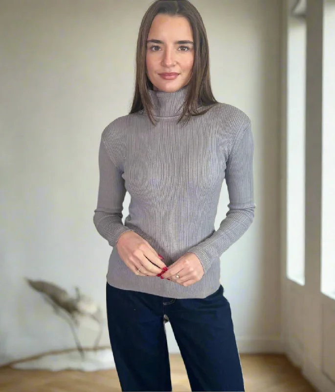 Comfy Women’s Outfits for Daily Wear Grey Fine Ribbed Polo Jumper